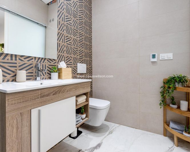 Image No.27-3 Bed Villa for sale