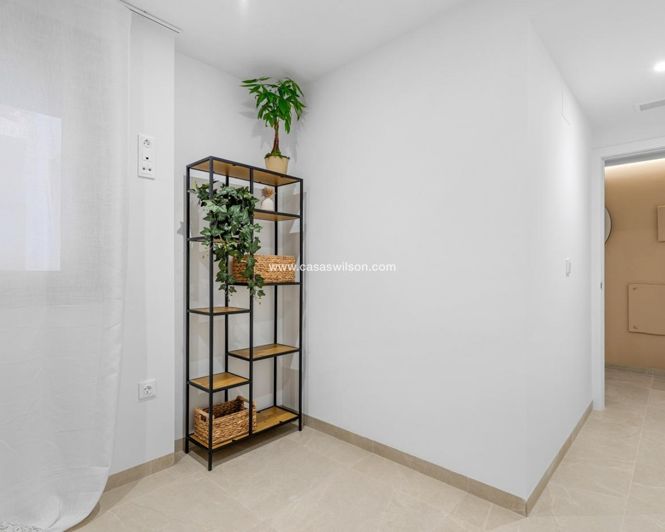 Image No.13-3 Bed Apartment for sale