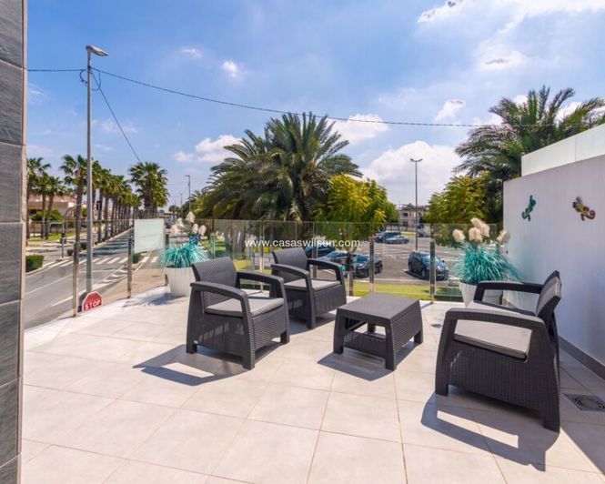 Image No.30-3 Bed Villa for sale