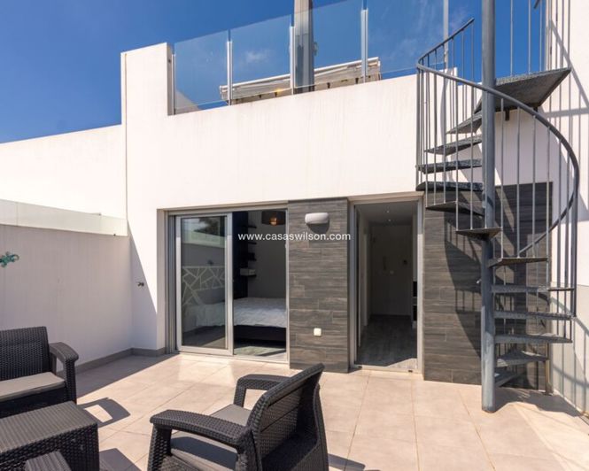 Image No.31-3 Bed Villa for sale