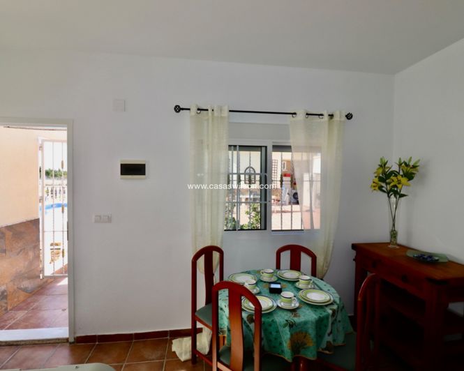 Image No.30-5 Bed Property for sale