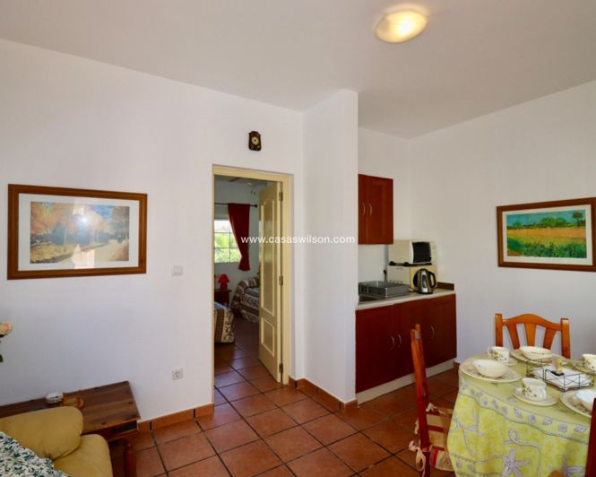 Image No.37-5 Bed Property for sale