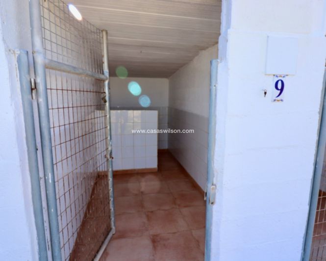 Image No.49-5 Bed Property for sale