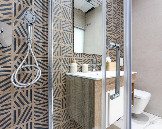 Image No.25-2 Bed Bungalow for sale