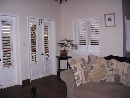 Image No.8-2 Bed Country Property for sale