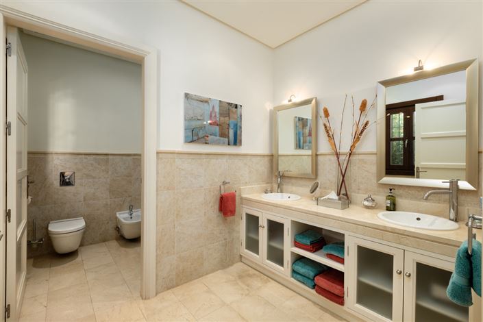 Image No.39-5 Bed Apartment for sale