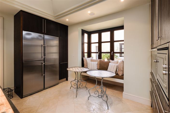 Image No.41-5 Bed Apartment for sale