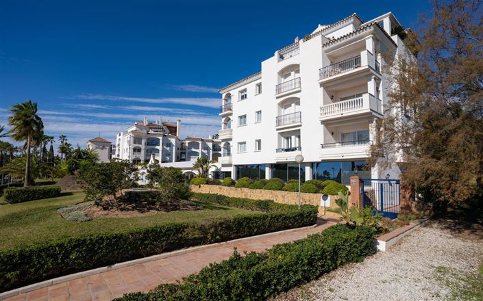 Image No.4-Commercial for sale