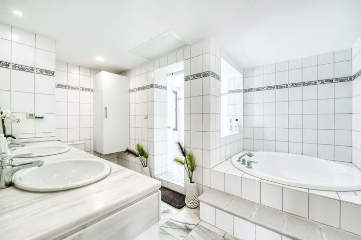 Image No.30-5 Bed Penthouse for sale