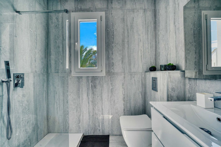 Image No.21-4 Bed Penthouse for sale