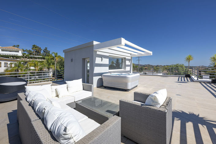 Image No.37-5 Bed Villa for sale