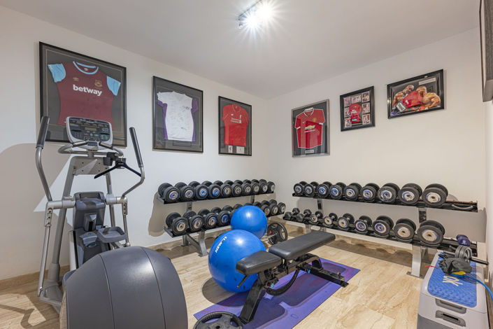 Image No.48-5 Bed Villa for sale