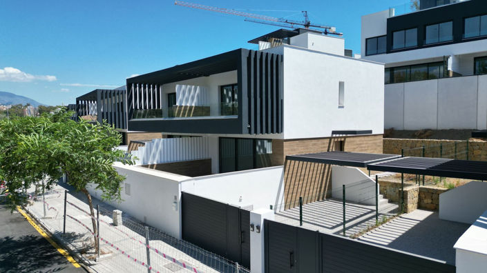 Image No.1-3 Bed Townhouse for sale