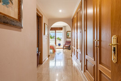 12-53013098fcab6c38b1379cd33298e050