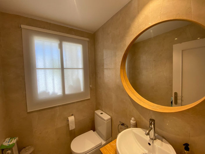 Image No.13-3 Bed Townhouse for sale