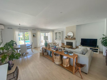 4-c23c0f86247804fa50226aecd8b0b2c8