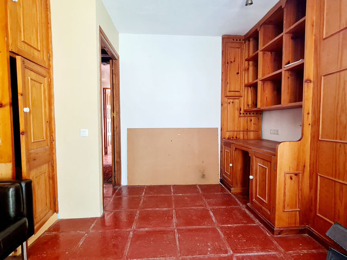 Image No.18-4 Bed Villa for sale