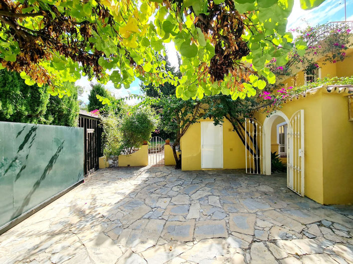 Image No.9-4 Bed Villa for sale