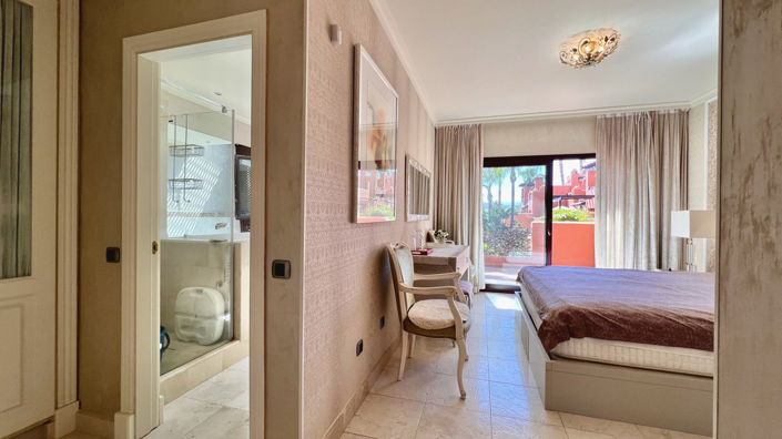 Image No.34-3 Bed Townhouse for sale