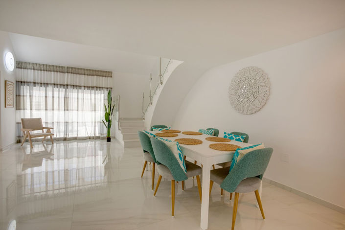 Image No.7-3 Bed Villa for sale