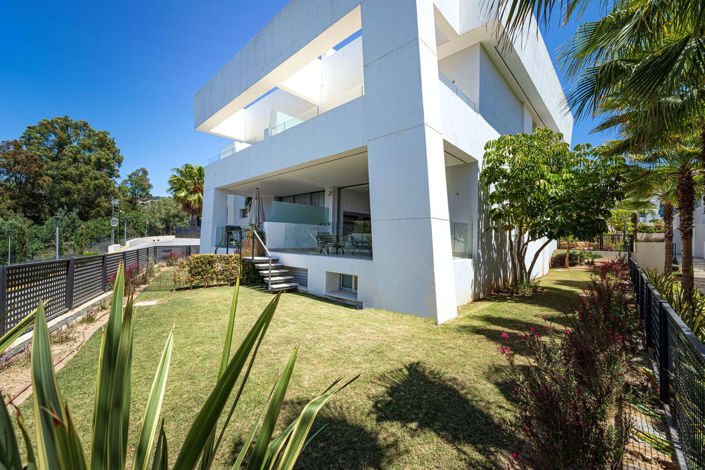 Image No.2-4 Bed Townhouse for sale