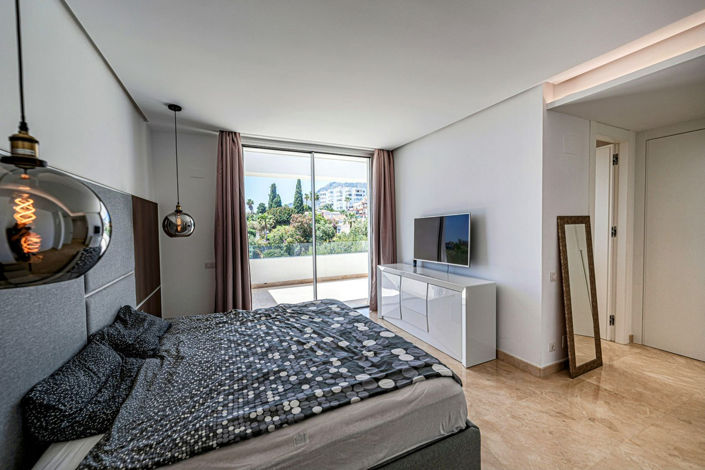 Image No.23-4 Bed Townhouse for sale