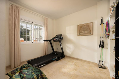 11-20939a0134ad724a8cb2a801094d15a4