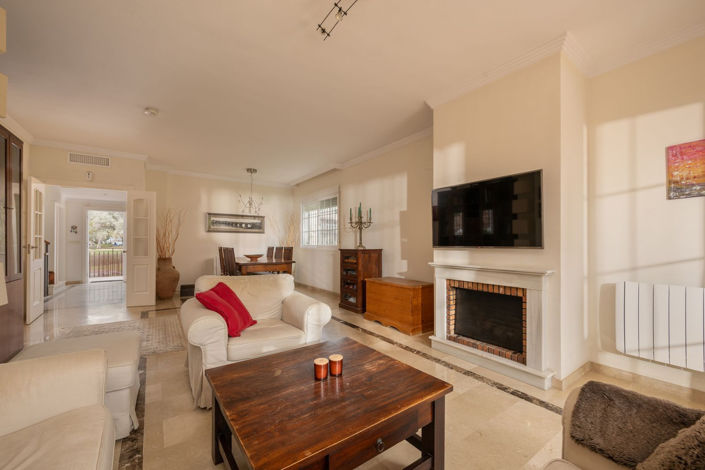 Image No.12-5 Bed Villa for sale