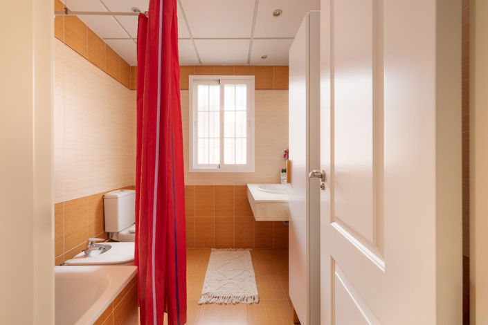 Image No.17-5 Bed Villa for sale