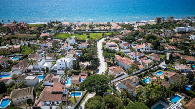 2-5bd7b9d04b45e33852eaf0ec6670150d