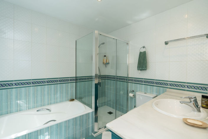 Image No.36-3 Bed Villa for sale