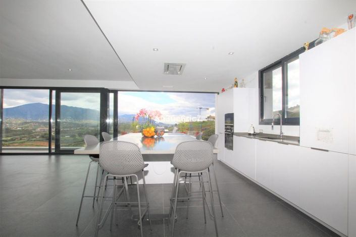 Image No.14-4 Bed Villa for sale