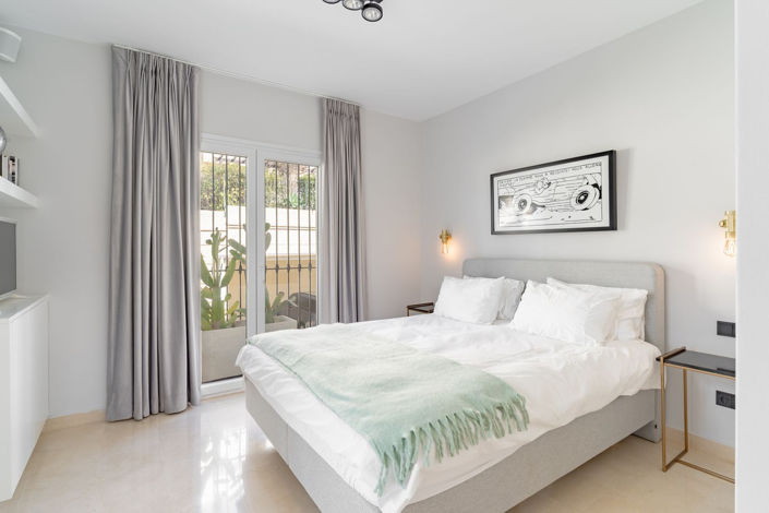 Image No.24-3 Bed Townhouse for sale