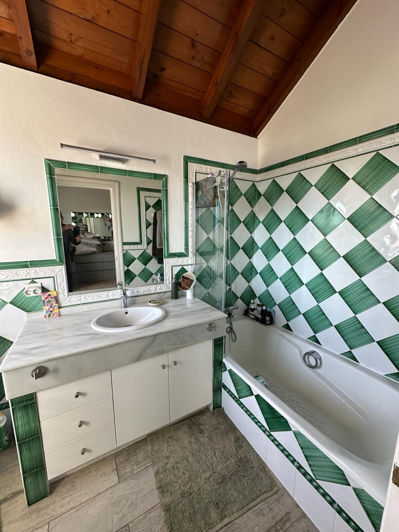 Image No.14-3 Bed Townhouse for sale