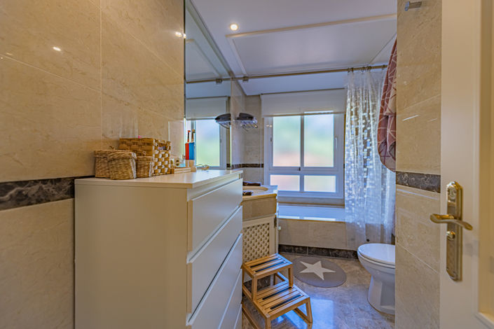 Image No.14-3 Bed Apartment for sale