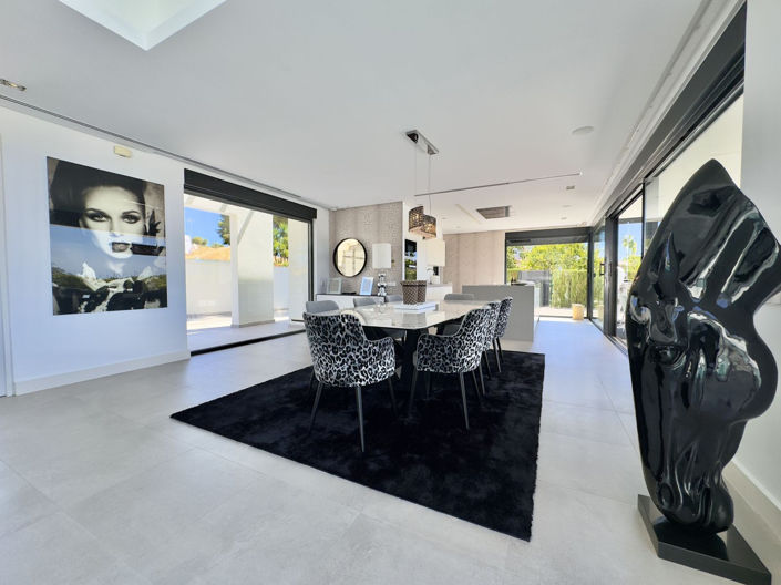 Image No.13-4 Bed Villa for sale