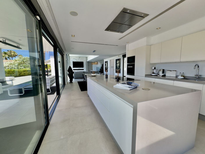 Image No.14-4 Bed Villa for sale