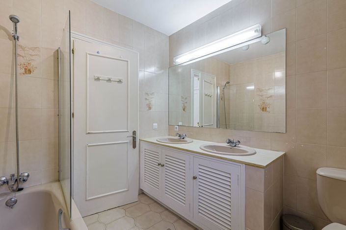 Image No.19-5 Bed Villa for sale