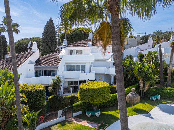 Image No.1-3 Bed Townhouse for sale