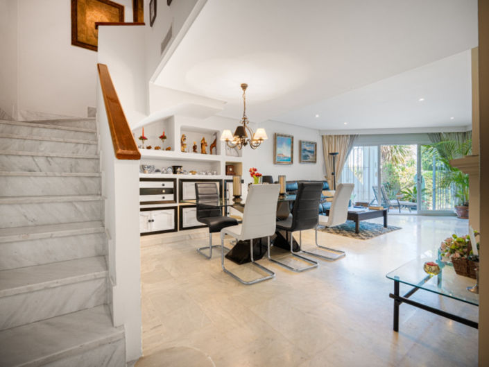 Image No.2-3 Bed Townhouse for sale