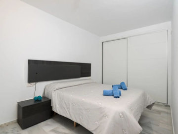 10-bb915d1cb19341576dcdc994b81ab9c5