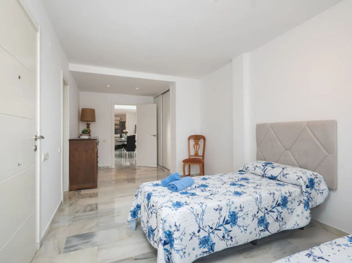 Image No.16-4 Bed Townhouse for sale