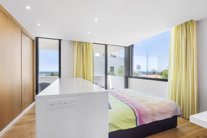 Image No.12-6 Bed Villa for sale