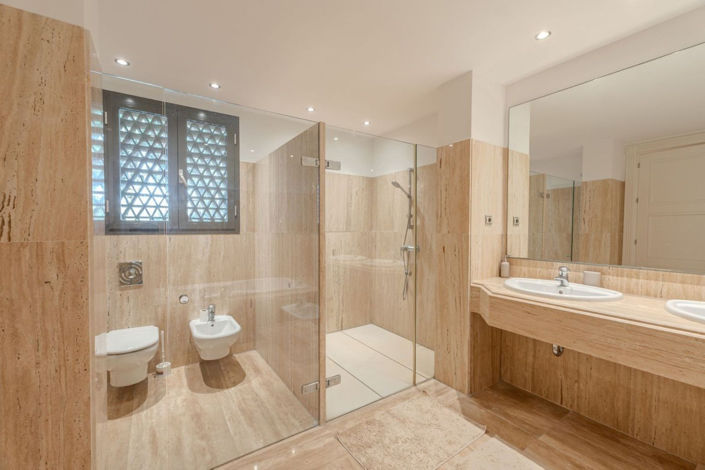 Image No.25-3 Bed Apartment for sale