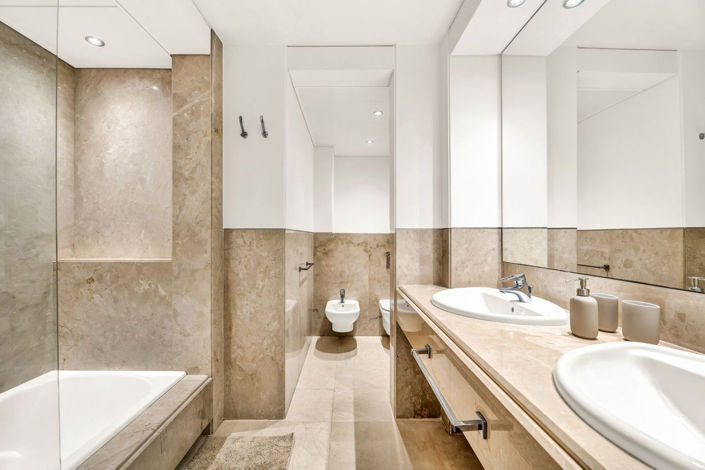 Image No.27-3 Bed Apartment for sale