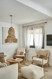 12-53013098fcab6c38b1379cd33298e050