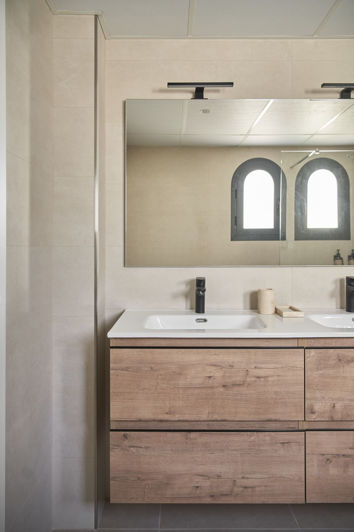 Image No.18-3 Bed Townhouse for sale