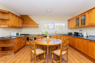 12-53013098fcab6c38b1379cd33298e050