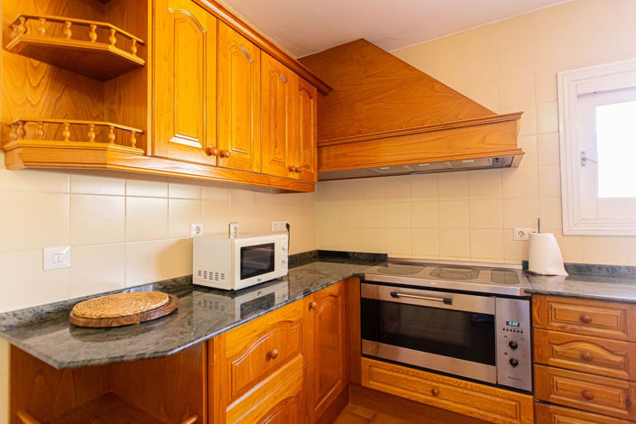 Image No.14-8 Bed Villa for sale