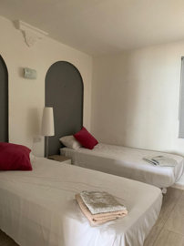 11-20939a0134ad724a8cb2a801094d15a4